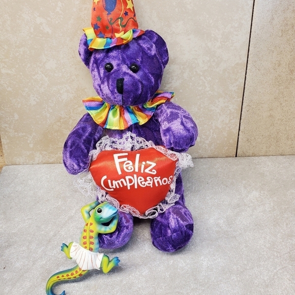 Other - 🦎🧸🎉🇲🇽 Birthday bear and gecko figurine set